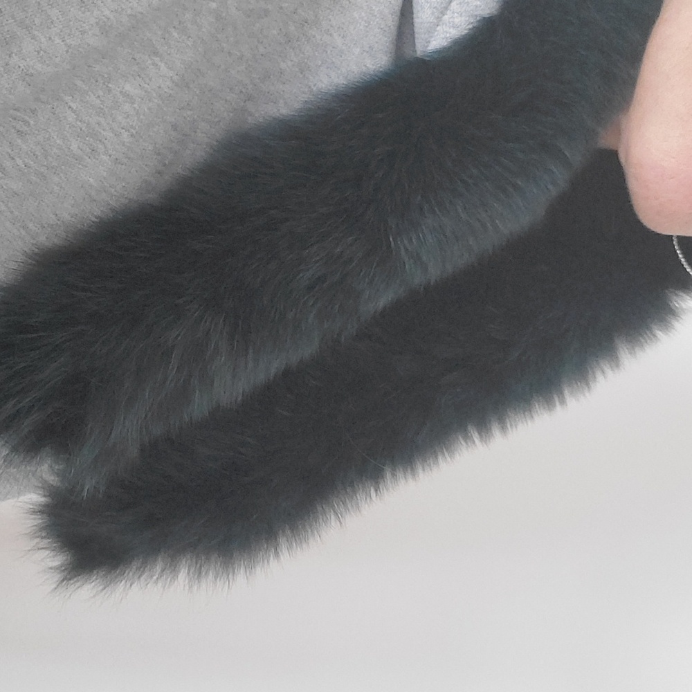 Real Fox Fur Scarf Collar - Picture 6 of 11